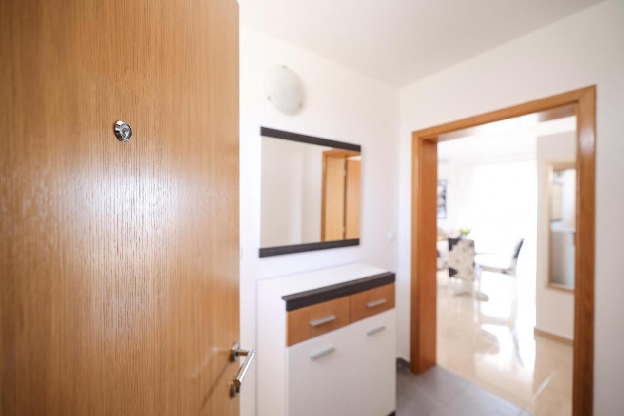 Ferienwohnung Chill 4 Real Sea View Mandre Exterior foto