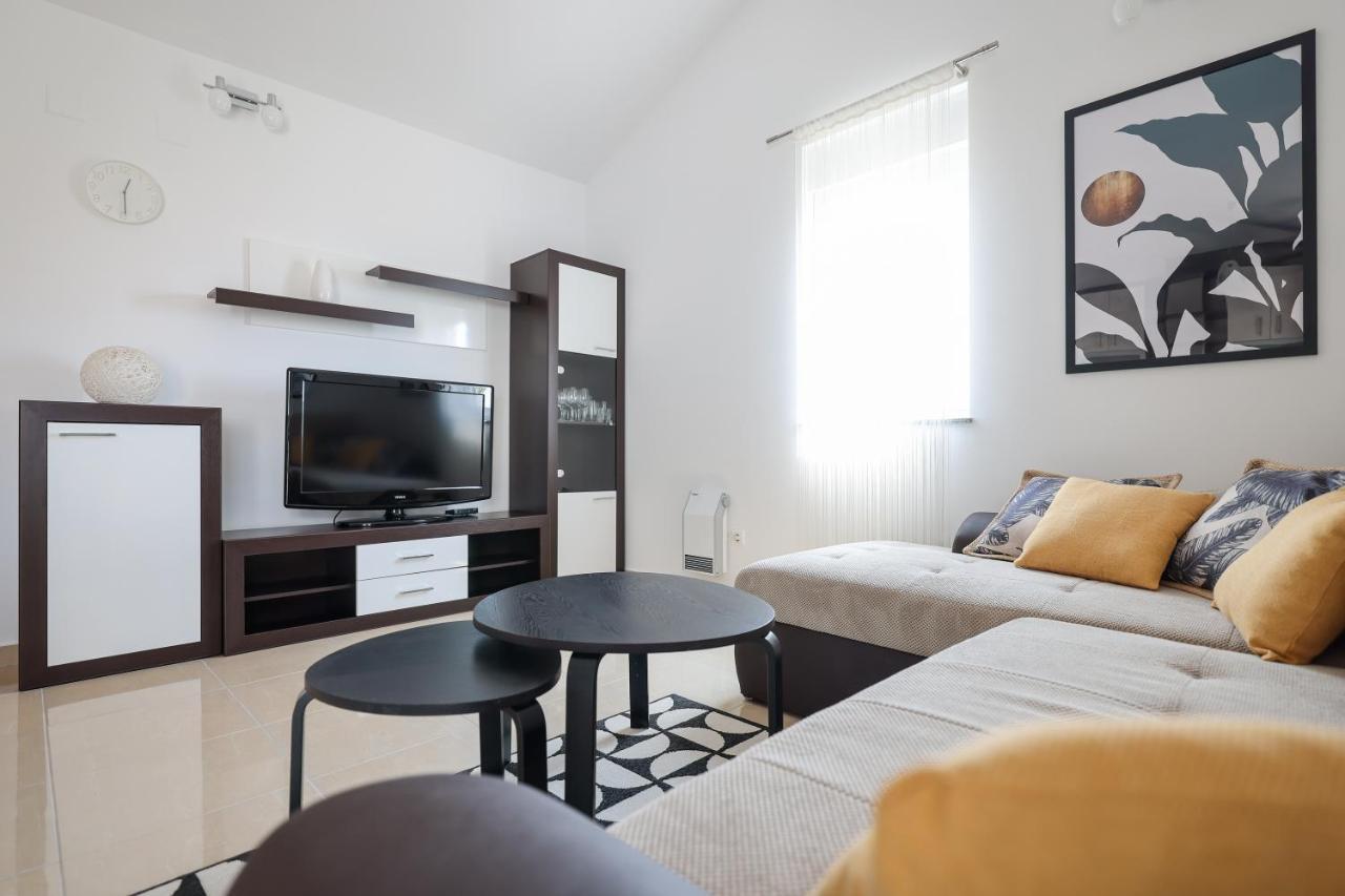 Ferienwohnung Chill 4 Real Sea View Mandre Exterior foto